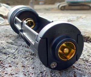 LED Lenser M7RX - Akkufach